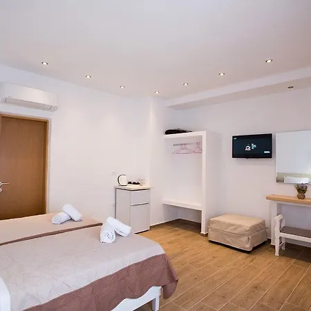 Marina Blue 3* Ornos (Mykonos)