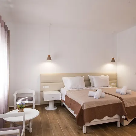 Marina Blue Ornos (Mykonos)