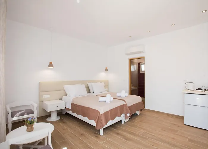 Marina Blue 3* Ornos (Mykonos)