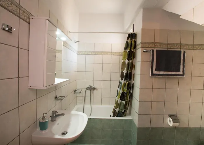 Konukevi Marina Blue Ornos (Mykonos)