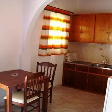 Casa de hóspedes Marina Blue Ornos (Mykonos)