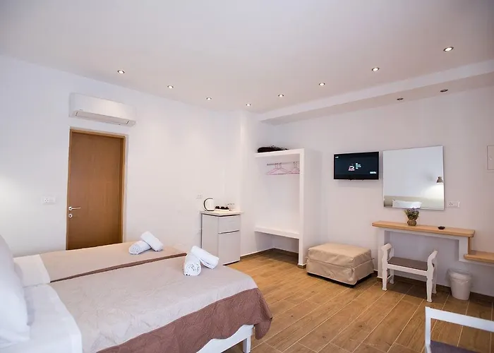 Marina Blue 3* Ornos (Mykonos)